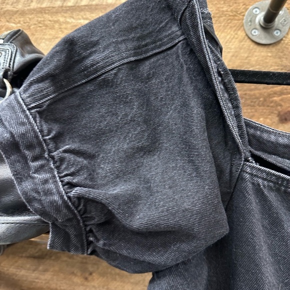 Levi’s Black Denim Puff Sleeve Button-Front Dress (Size M) NEW WITH TAGS - Picture 3 of 11